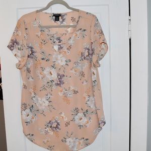 Peach Floral Torrid Tunic Size 1 (14/16)